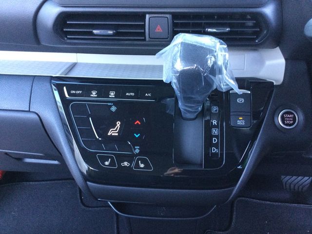 DELICA MINI