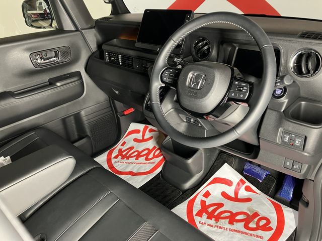 N-BOX CUSTOM 4WD