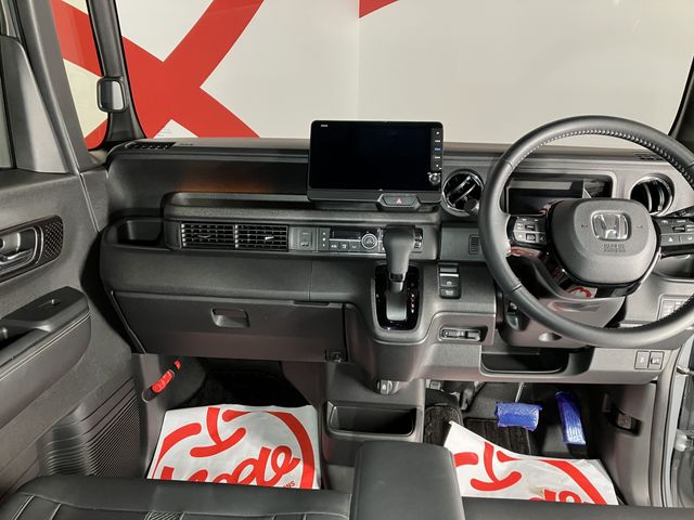 N-BOX CUSTOM 4WD