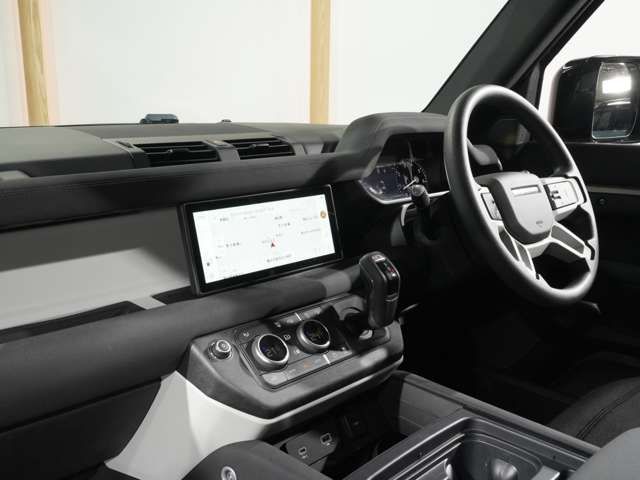 ROVER DEFENDER