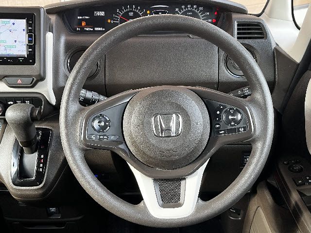 N BOX