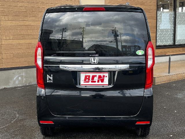 N BOX