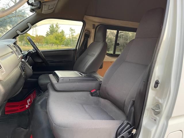 HIACE van 4WD
