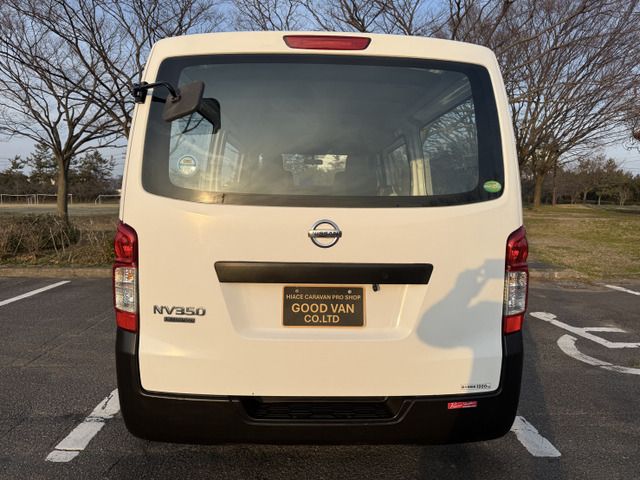 NV350 CARAVAN 4WD