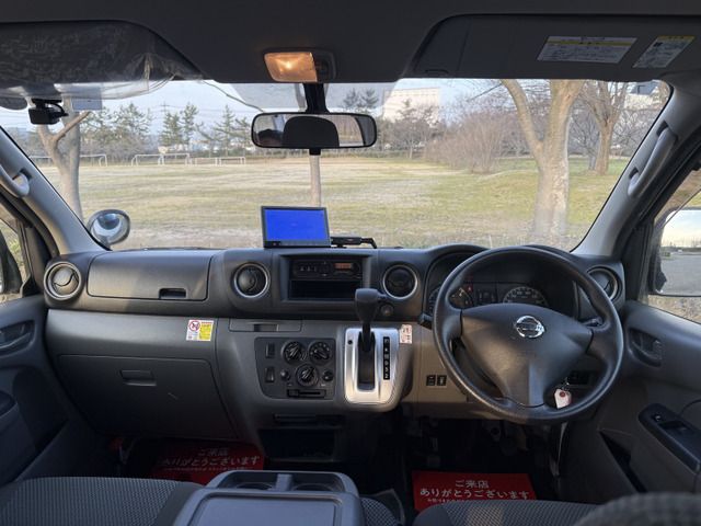 NV350 CARAVAN 4WD