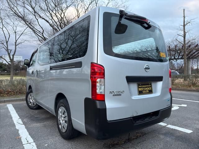 NV350 CARAVAN 4WD