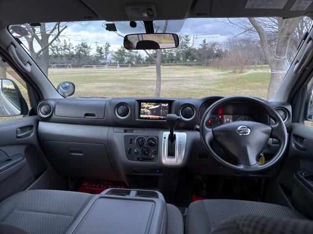 NV350 CARAVAN 4WD