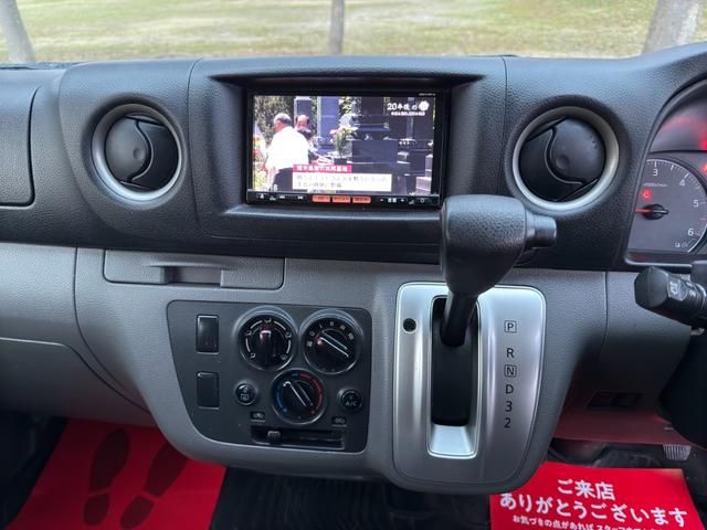 NV350 CARAVAN 4WD
