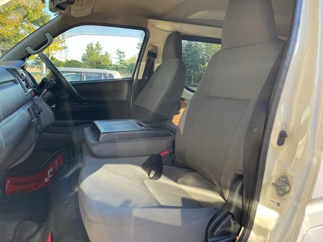 HIACE van 4WD