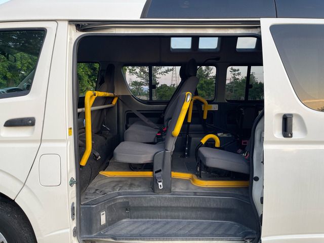 HIACE van 4WD