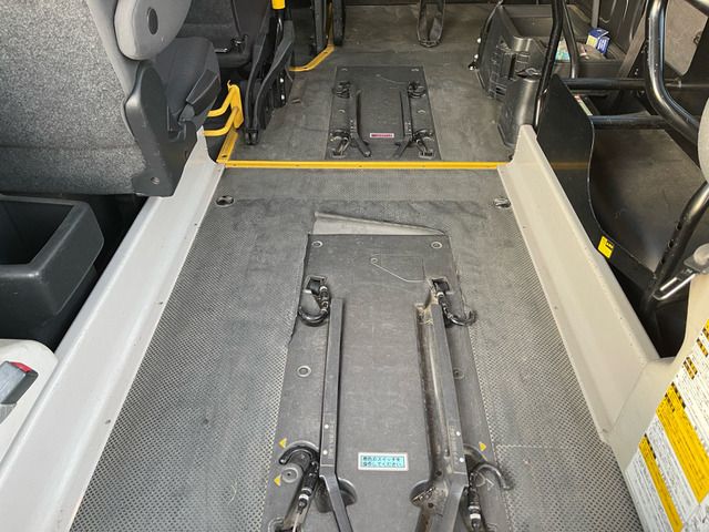 HIACE van 4WD
