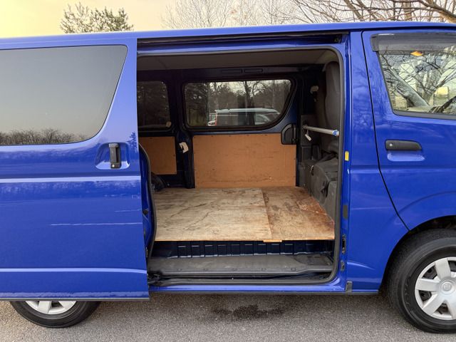 HIACE van 4WD