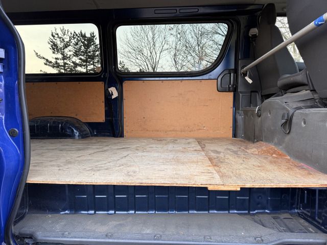 HIACE van 4WD