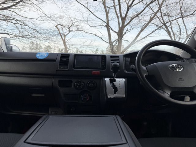 HIACE van 4WD