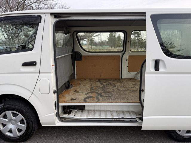 HIACE van 4WD