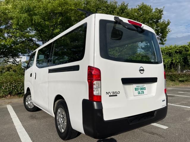 NV350 CARAVAN 4WD