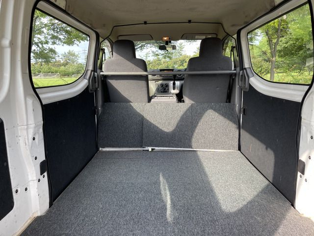 NV350 CARAVAN 4WD