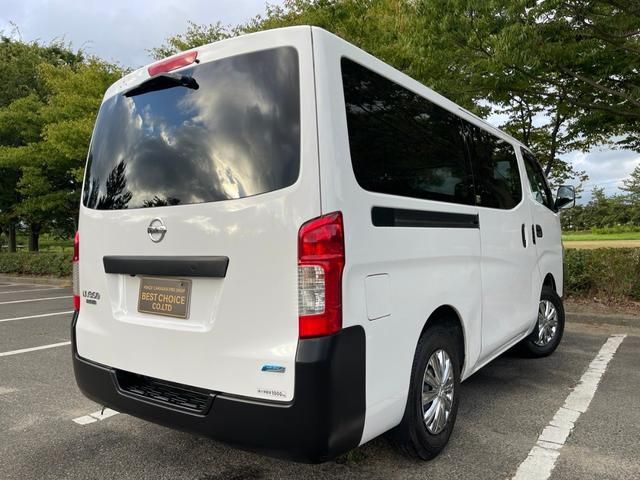 NV350 CARAVAN 4WD