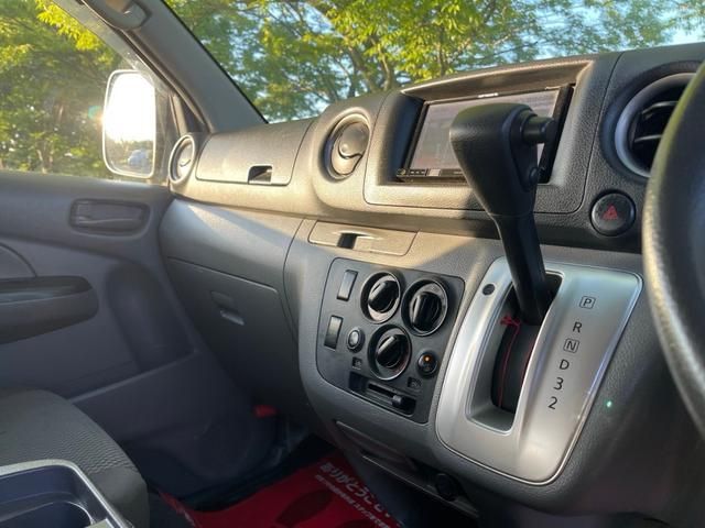 NV350 CARAVAN 4WD
