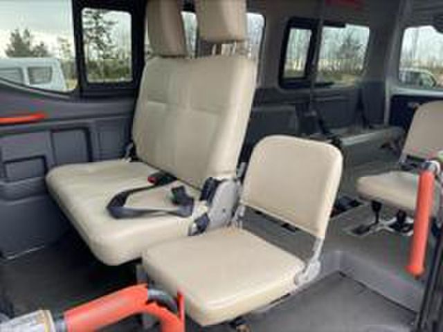 NV350 CARAVAN 4WD