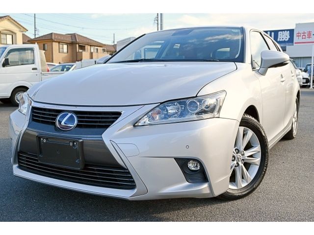 LEXUS CT200h