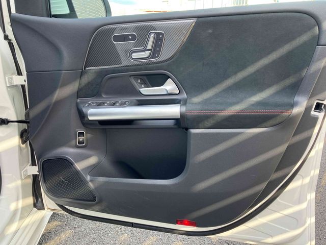MERCEDES BENZ B-Class