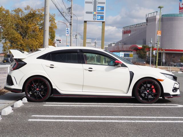CIVIC hatchback
