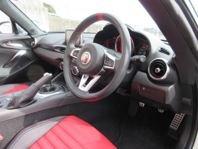 ABARTH 124 SPIDER