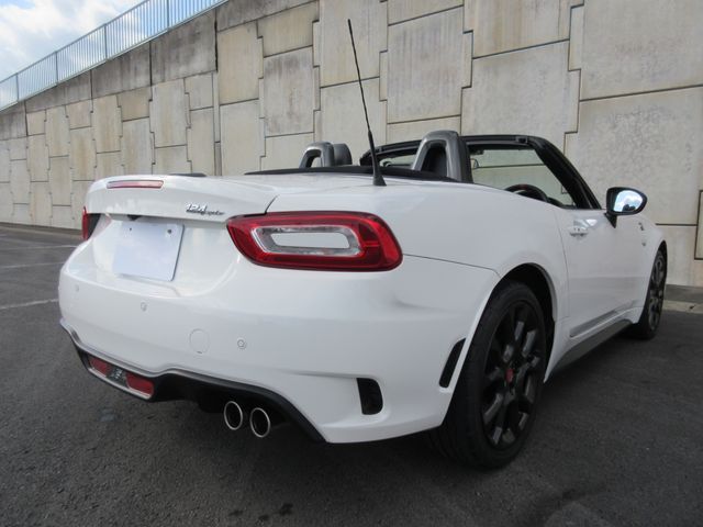 ABARTH 124 SPIDER