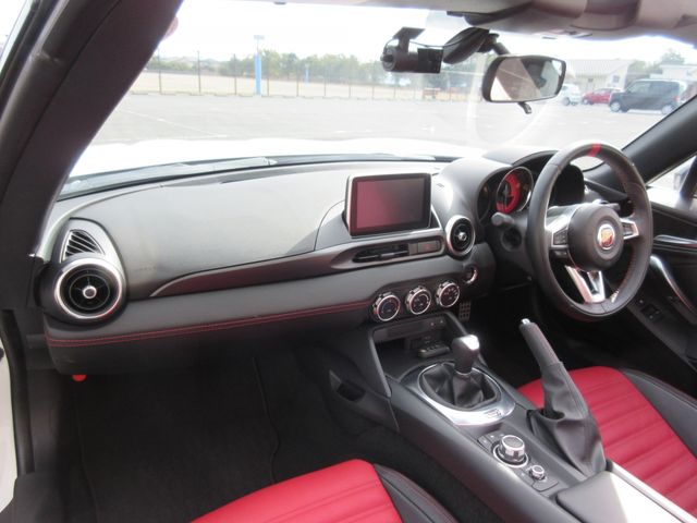 ABARTH 124 SPIDER