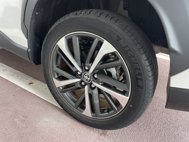 COROLLA CROSS