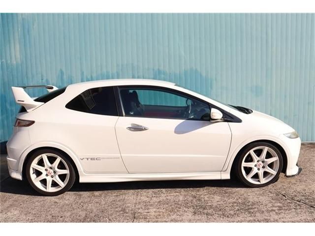 CIVIC hatchback