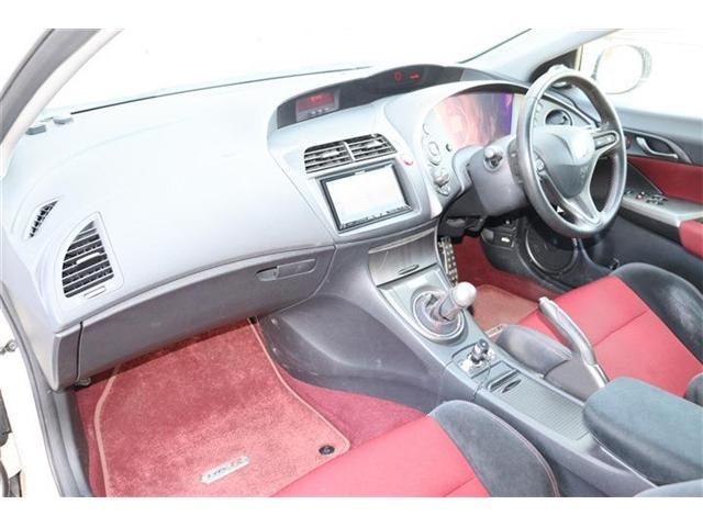 CIVIC hatchback