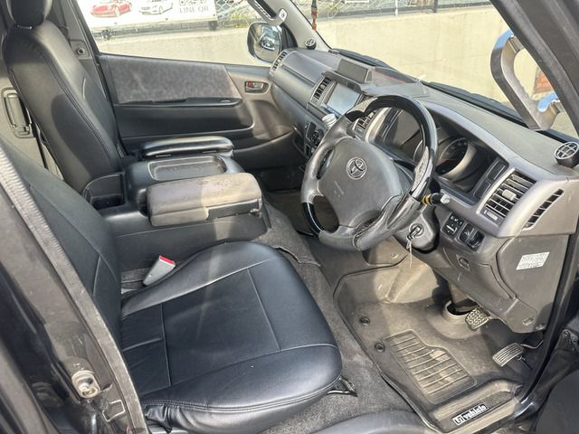 HIACE van 2WD