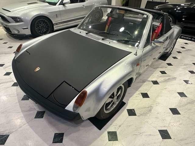 PORSCHE 914