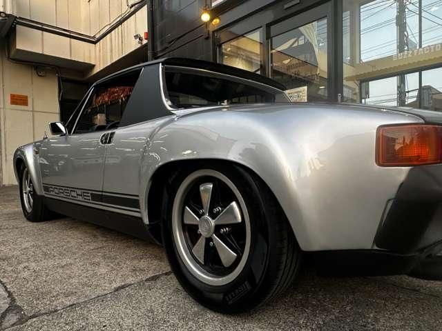 PORSCHE 914