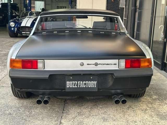 PORSCHE 914