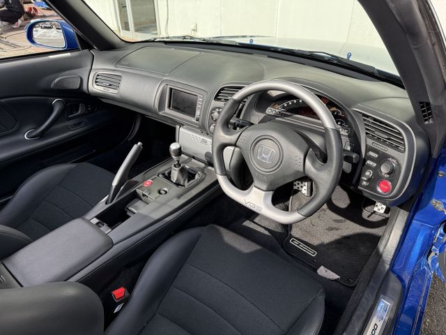 S2000