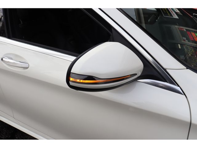 MERCEDES BENZ C class sedan