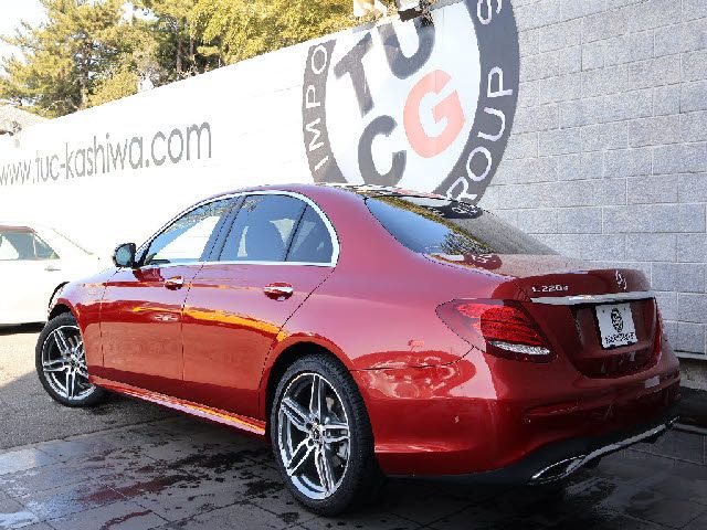 MERCEDES BENZ E-Class sedan