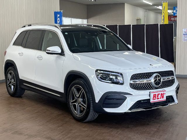 MERCEDES BENZ GLB