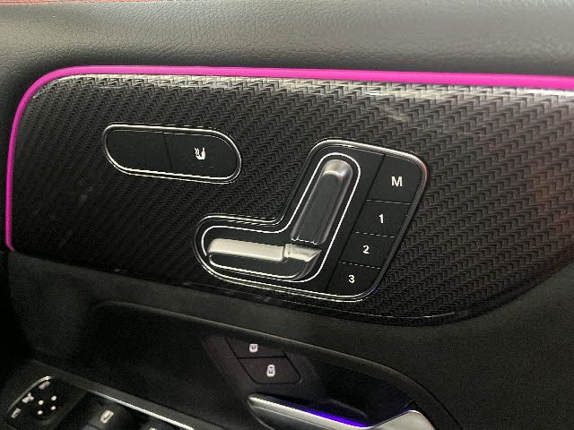 MERCEDES BENZ GLB