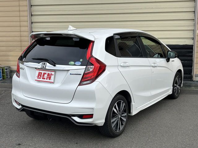 FIT HYBRID