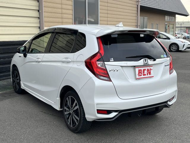 FIT HYBRID