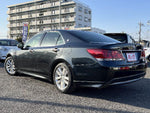 CROWN sedan hybrid