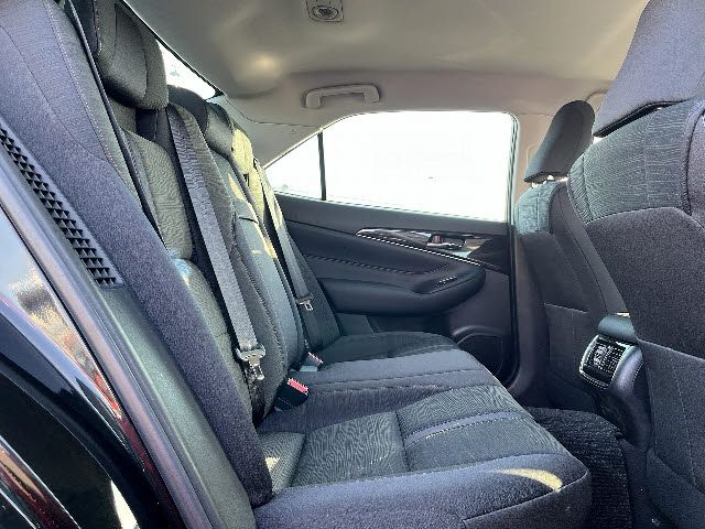 CROWN sedan hybrid