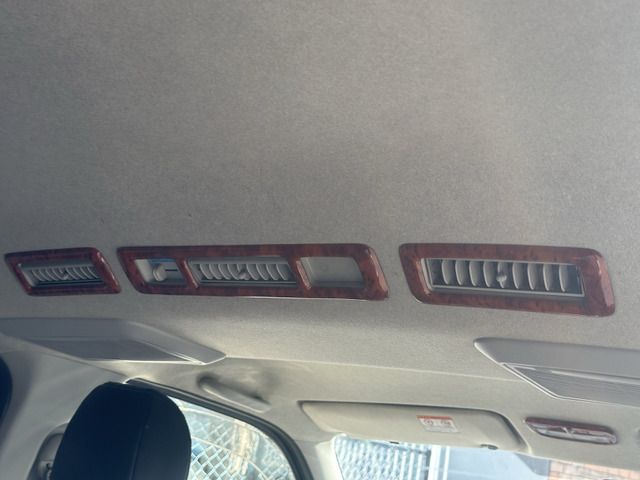 HIACE van 4WD