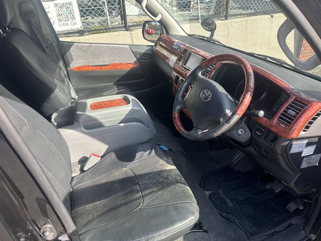 HIACE van 4WD