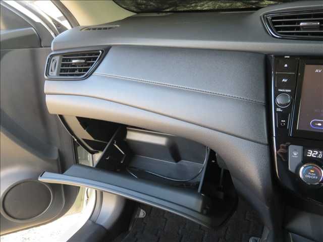 X-TRAIL 2WD