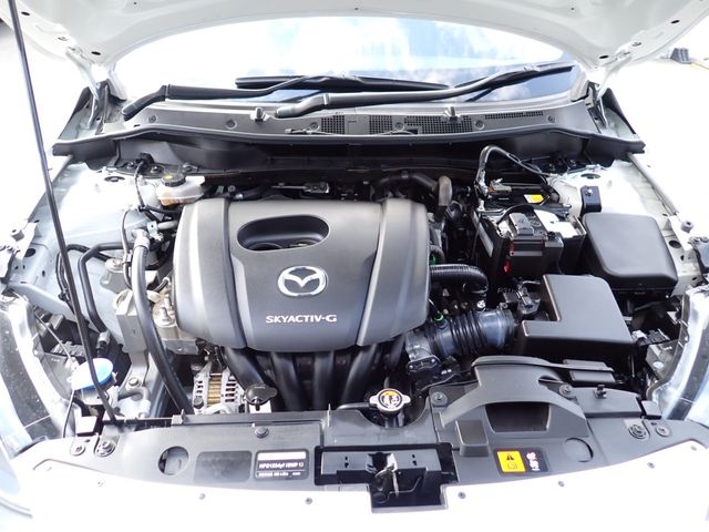 MAZDA2